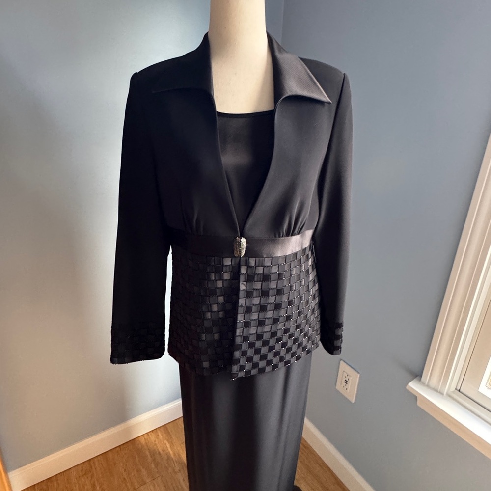 Source Unknown Black Midi Dress